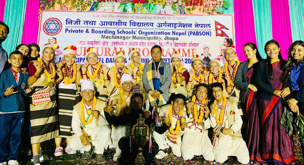 हिमालयन एकाडेमीको लोभलाग्दो लोक नृत्य सर्वोत्कृष्ट