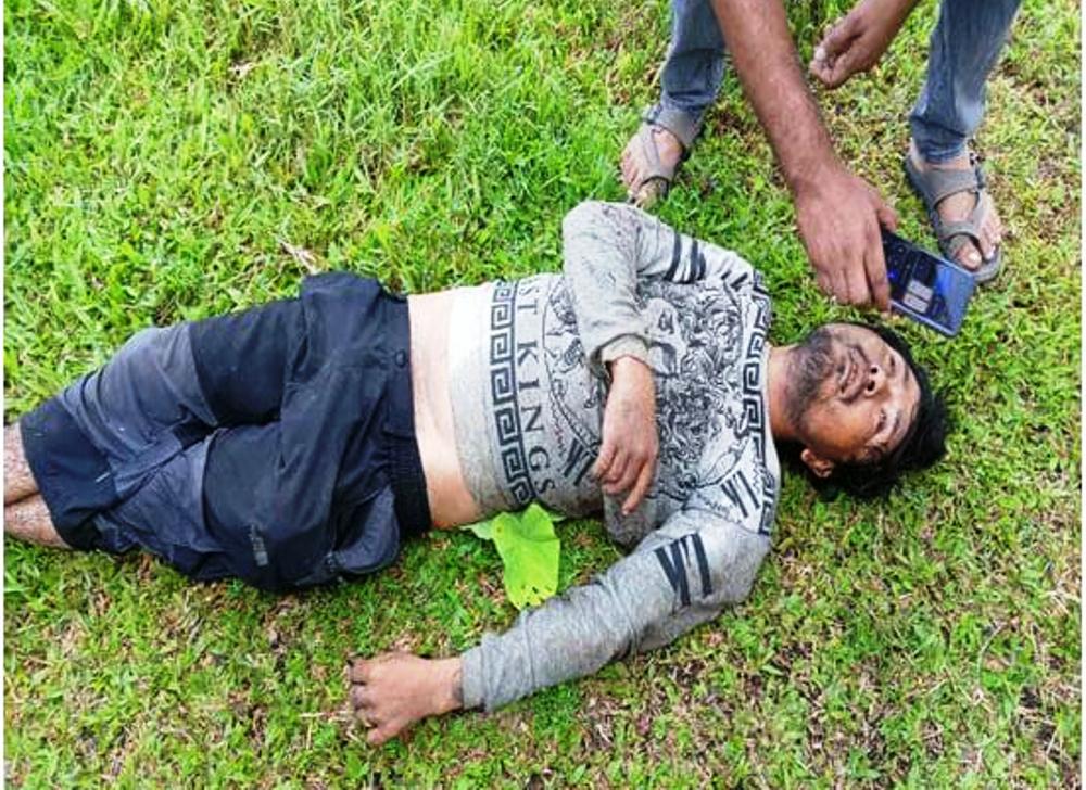 झापाको मेचीनगरमा एक पुरुष अचेत अवस्थामा फेला