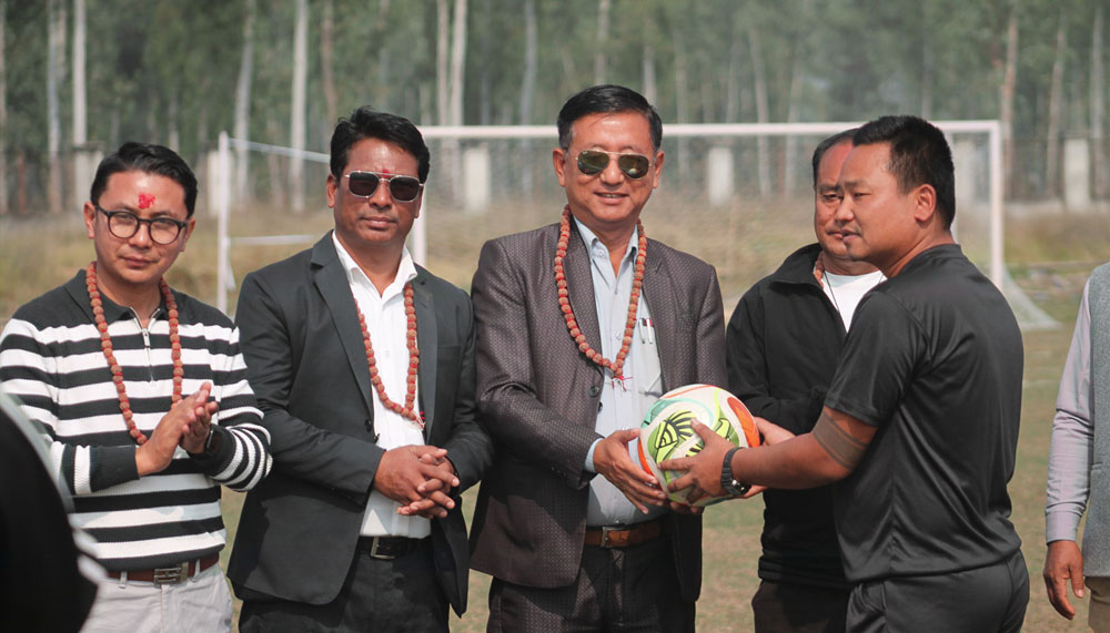 झापामा आजदेखि कर्मचारीबीच फुटबलको महाभिडन्त शुरु