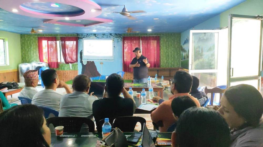 शिवसताक्षीका शाखा प्रमुख तथा वडा सचिवहरूलाई एआई तालिम