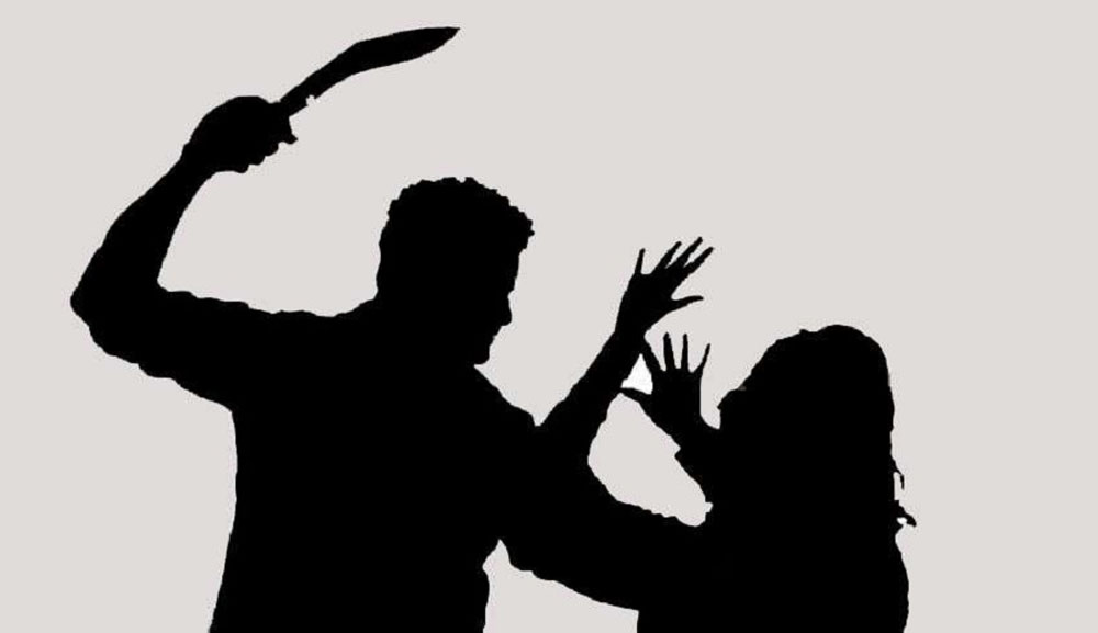 झापाको बिर्तामोडमा घरायसी विवादमा खुकुरी प्रहार : आमा–छोरी घाइते